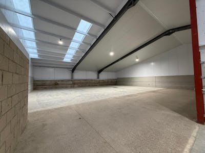 Unit 1E Manor Farm Barns, Southampton, Industrial / Open Storage / Warehouse To Let - WhatsApp Image 2026-04-08 at 15.58.32.jpeg