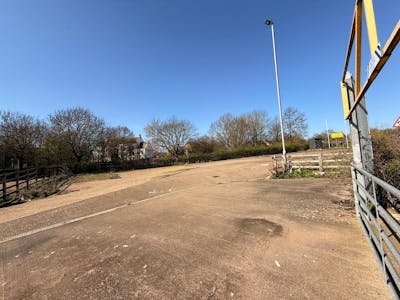 Hand Car Wash Site, Northampton, Land To Let - IMG-20260319-WA0000.jpg