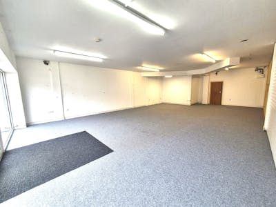 41 Castle Street, Stockport, Retail To Let - 20250723_120603.jpg