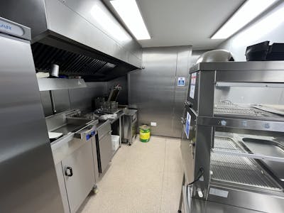 90 Market Street, Hyde, Residential / Retail For Sale - IMG_0593.jpg