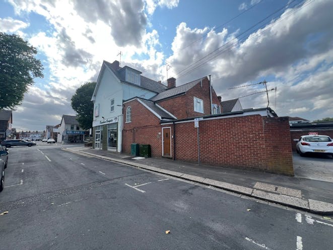 140-142 & 140a Caversham Road, Reading, Development / Investment / Retail For Sale - 140-142 Caversham Road - Side elevation