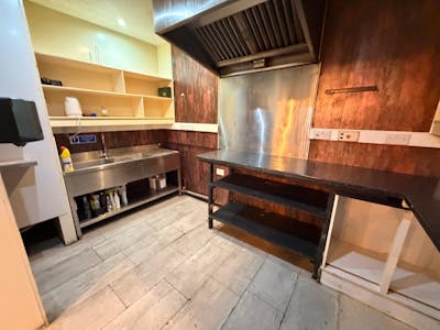 Berry's Arcade, Rayleigh, Office / Retail To Let - WhatsApp Image 2026-02-06 at 10.13.08 (5).jpeg