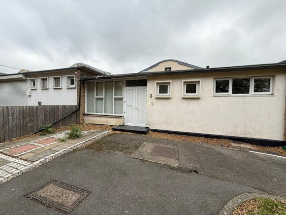 3 Bowlers Croft, Basildon, Industrial To Let - IMG20251008WA0011.jpg