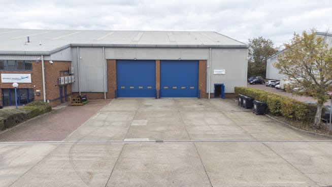 Unit B Ventura Park, St. Albans, Industrial / Warehouse Lease Assignment - 4 Loading.jpg