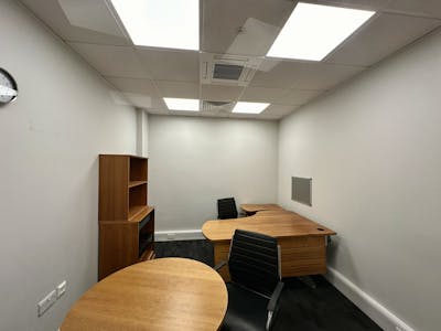 34, George Street, Luton, Education / Office / Other - Health / Nursery / Church / Education To Let - Image 14