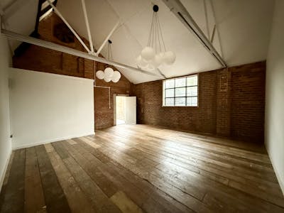 Units at Littleton Street West, Walsall, Office / Retail To Let - Photo 23102025 16 58 01.jpg