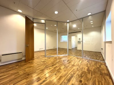 Unit G6a, Belgrave Court, Canary Wharf, Office To Let - Unit G6a - Office 3.jpg