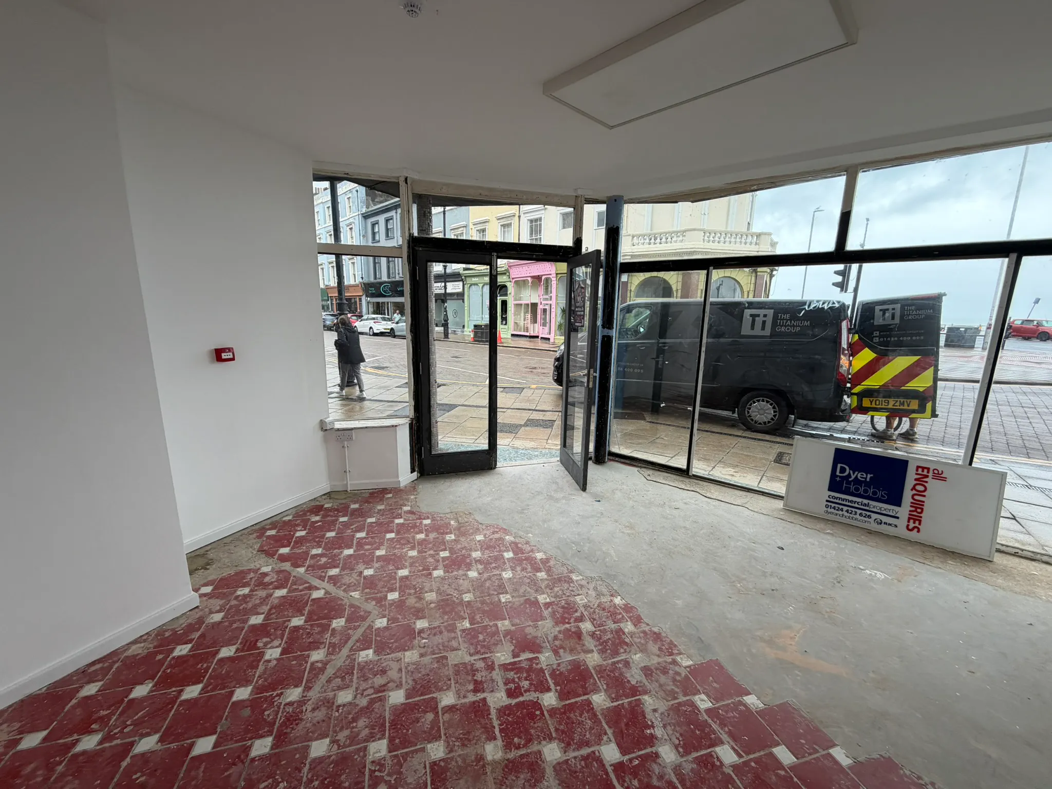 2 Claremont, Hastings, Office / Retail To Let - IMG_0660.JPEG