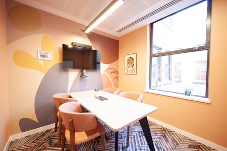 24-28 Bloomsbury Way (Office GF.12), London, Office / Serviced Office To Let - 4 person meeting room.jpg