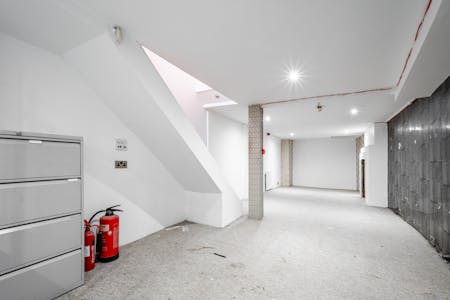 124 Upper Street, Islington, Leisure / Office / Retail To Let - Upper St 124 NEW  18.jpg
