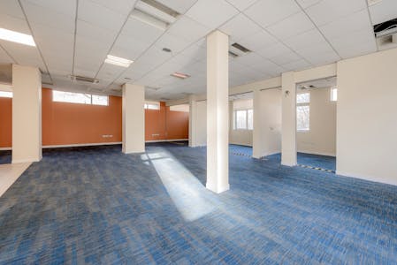 137 Ladbroke Grove, London, Office / High Street Retail To Let - 137 ladbroke grove-4694 - Copy.jpg