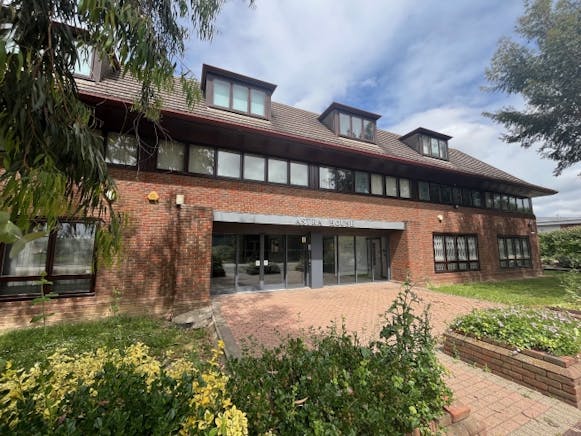 Astra House Christy Way, Basildon, Office To Let - property_127_10.jpg
