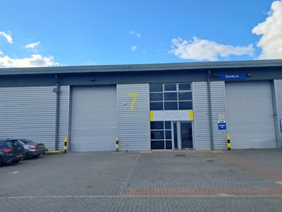 Unit 7, IO Trade Centre, Reading, Industrial/Logistics / Industrial / Storage / Trade Counter / Trade Counter / Showroom / Warehouse / Industrial / Warehouse To Let - 1000011171.jpg