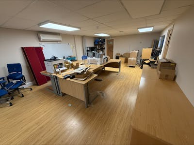 Unit 6 Martinfield Business Centre, Welwyn Garden City, Industrial / Light Industrial / Trade Counter / Warehouse To Let - processed-3F9C1211-E9C7-4518-8E4A-3C06469A29F5.jpeg
