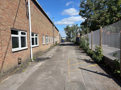 Former ATS Centre, Newbury, Industrial For Sale - IMG_0622.jpeg