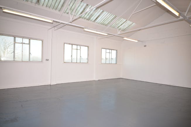 Unit 7 Tilling Way, Wembley, Industrial / Warehouse To Let - 7 Tilling Way  Internal 7.jpg