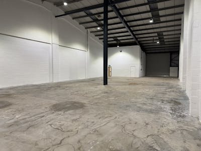 Unit 3, Molly Millars Bridge, Wokingham, Industrial / Warehouse To Let - Warehouse