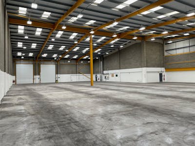 Unit 10, The Arena, Enfield, Industrial/Logistics To Let - IMG_6278.jpeg