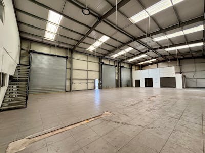 Unit 25, Freemans Parc, Cardiff, Industrial To Let - 25 Freemans 08.jpg
