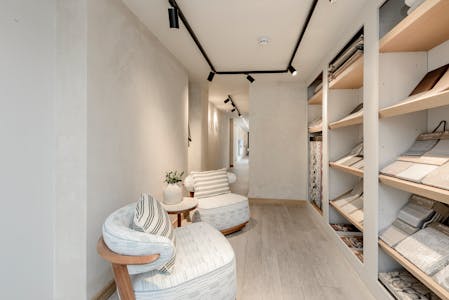 572 Kings Road, London, High Street Retail For Sale - 572 kings rd1722.jpg