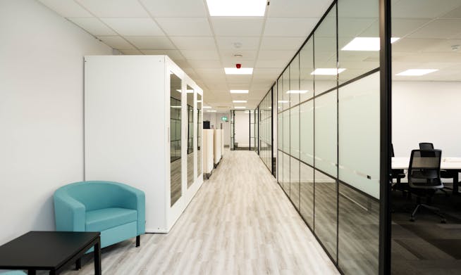 LUx Offices at Victory House, Chobham Street, Luton, Office / Office To Let - Image 3