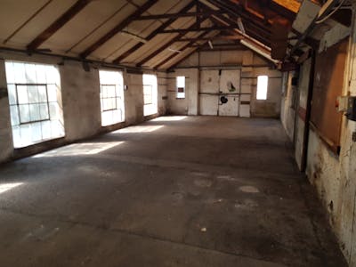 Ground Floor Workshop, Bewlay Cottage, Uckfield, Industrial To Let - 20250822_1357441.jpg