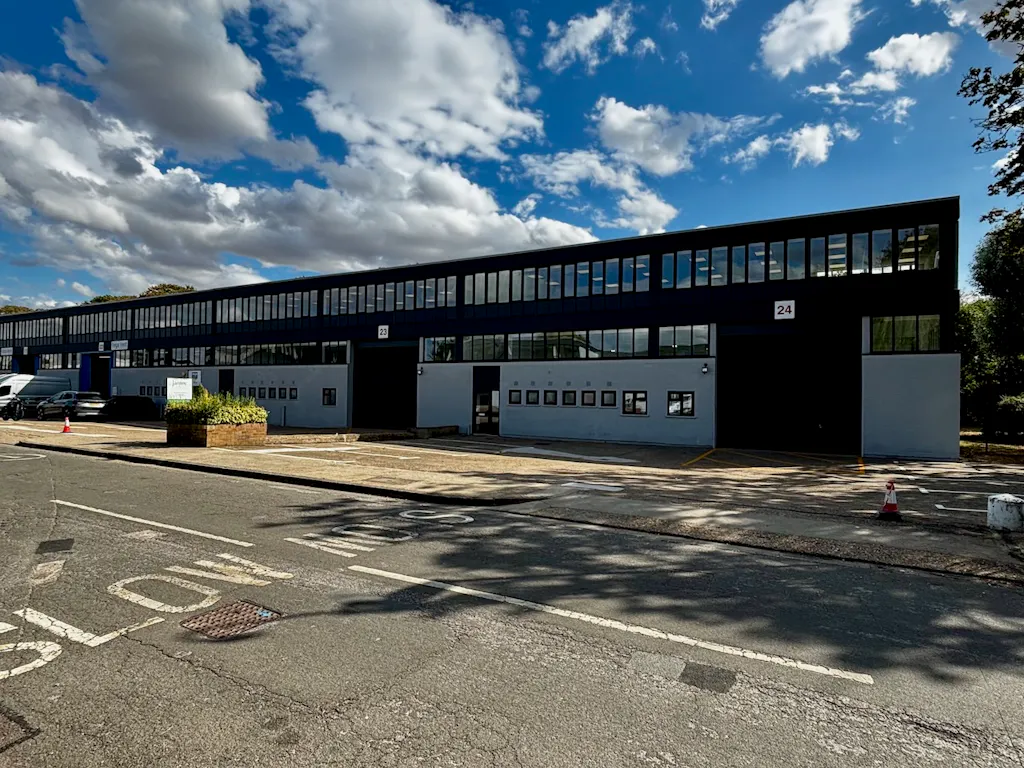 Units 23 and 24 Eldon Way, Biggleswade, SG18 8NH