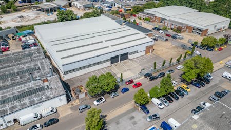 Unit 4, Brick Knoll Park, St Albans, Industrial/Logistics To Let - Brick_Knoll_Pk_Unit 4_004.jpg