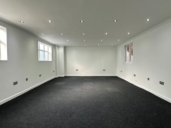 Unit 11a Britannia Estate, Leagrave Road, Luton, Industrial To Let - IMG_5581.JPG