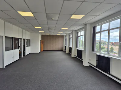 Europa Business Park, Cheadle, Industrial/Logistics / Office To Let - 20260619_132050.jpg