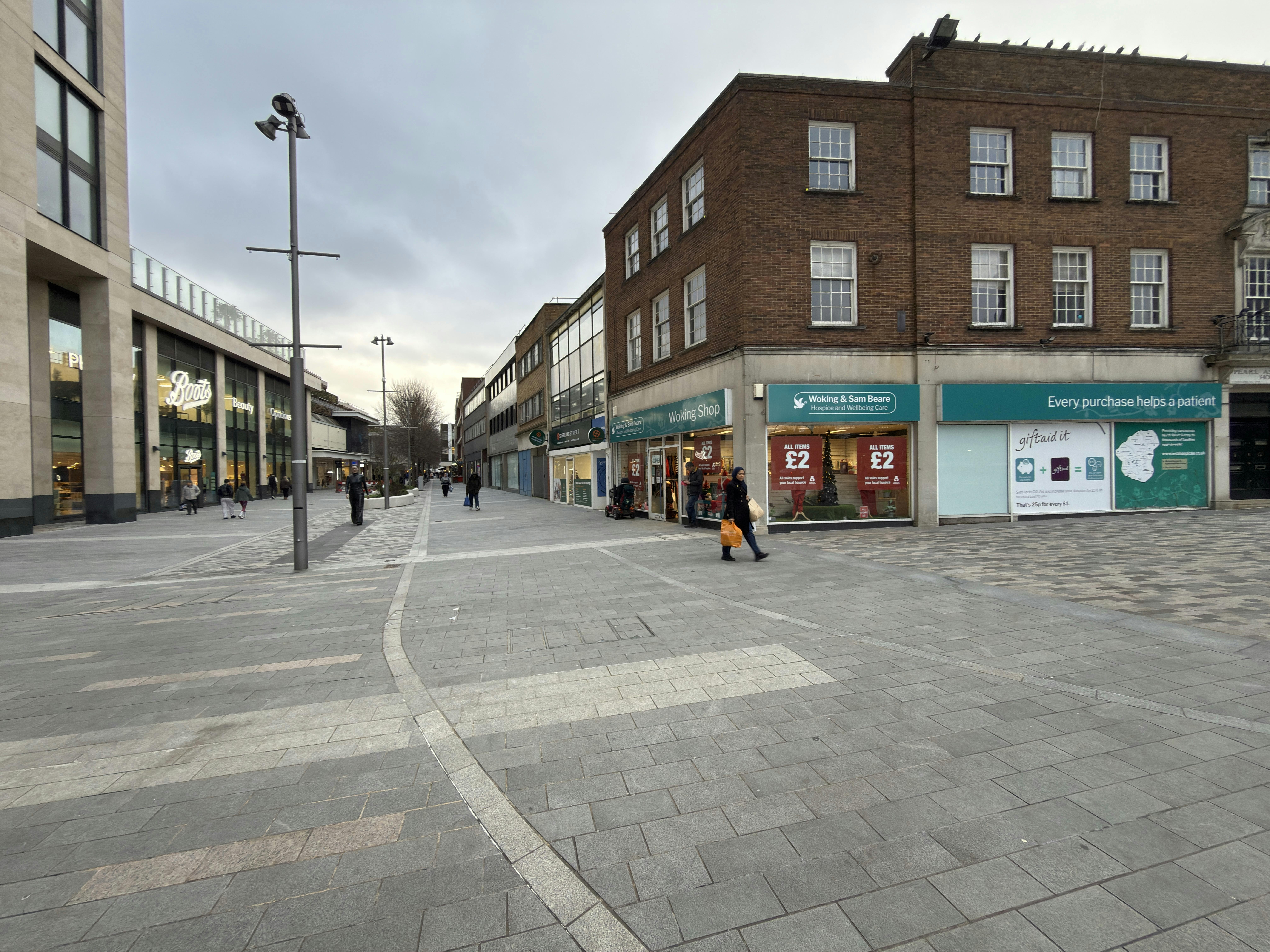 2 Commercial Way, Woking, Retail To Let - IMG_5512.JPEG