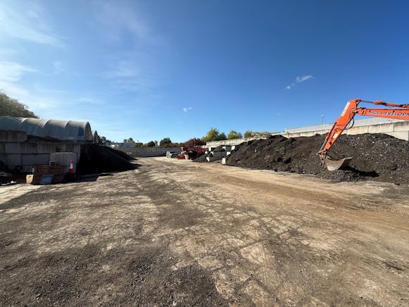 Storage & Manufacturing Yard, Faraday Rd, Dorcan Ind Estate, Swindon, Land & Development  To Let - 12.jpg