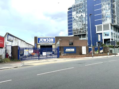 36 Lombard Road, Battersea, Industrial / Leisure To Let - IMG_2924.JPEG