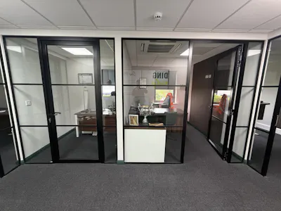 Unit 17, Oldham Broadway Business Park, Oldham, Industrial/Logistics To Let - 11.jpg