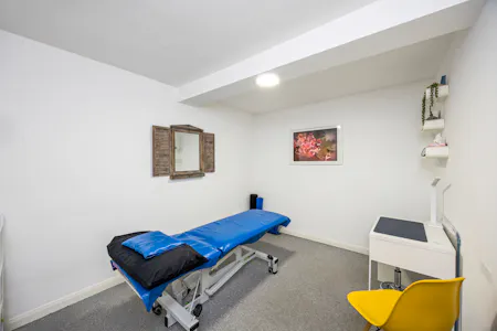 6 Oxford Street, Brighton, Alternative Use Opportunity / Arts/Crafts / Class E Retail / Leisure / E (Commercial / Business / Service) / E Class Retail / Leisure (no extract - Open A1) / Healthcare / Leisure / Office / Studio / Gallery / Studio / Workshop / Sui Generis To Let - Oxford Street. 6-004.JPG