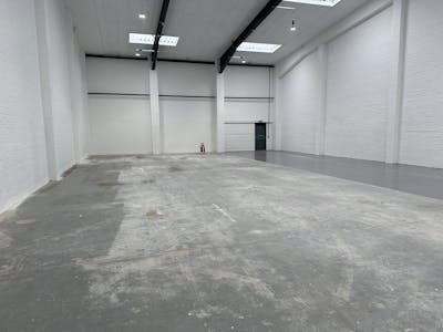 Unit 10 Staples Corner Business Park, London, Industrial Lease Assignment - IMG_0701.JPEG