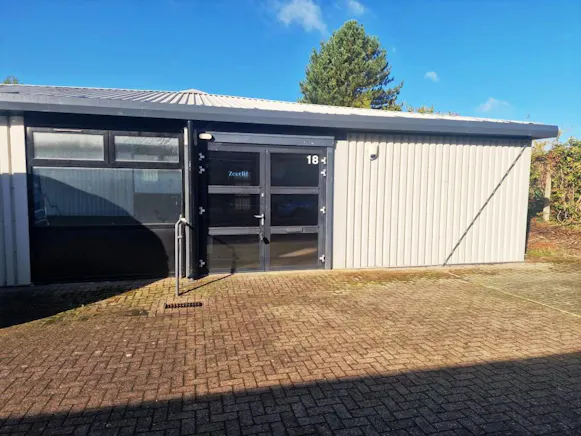Unit 18 Hassocks Wood Business Centre, Basingstoke, Industrial / Office To Let - 20261016_102831.jpg