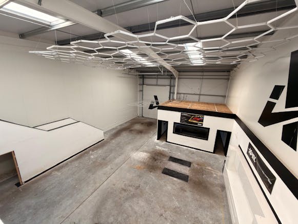 Unit 15b, Roscommon Way, Canvey Island, Industrial To Let - WhatsApp Image 2026-03-18 at 11.46.14 AM (4).jpeg