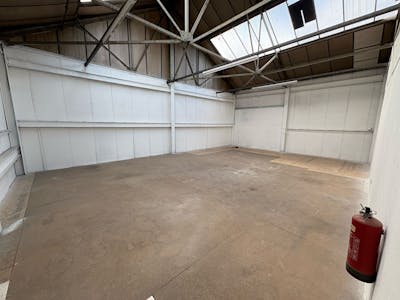 Unit 7 Yeargate Industrial Estate, Heywood, Industrial/Logistics To Let - yeargate6.jpg