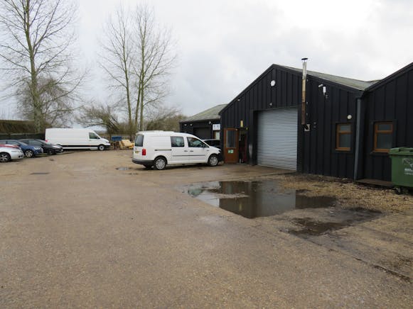 Unit 9 Taplins Court, Taplins Farm Lane, Hartley Wintney, Industrial To Let - IMG_1932.JPG