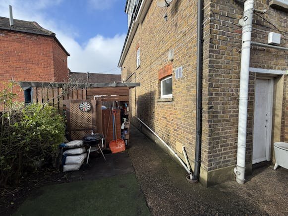 4 & 4a High Street, Burnham, Offices / Other To Let / For Sale - IMG_1833.JPEG