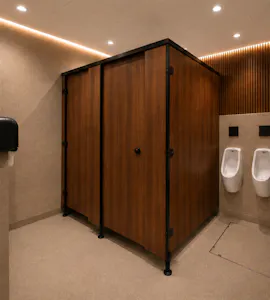 Indigo Place, 171 Kings Road, Brentwood, Office To Let - Men washroom image.png