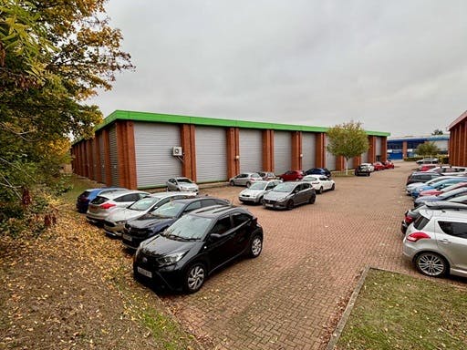 Units 10 & 11, St. Martins Business Centre, St. Martins Way, Bedford, Warehouse & Industrial To Let - Image 5.jpg