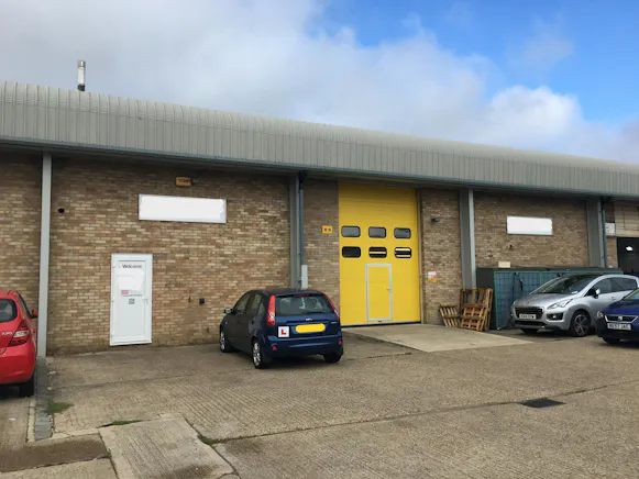 16-18 Rabans Close, Aylesbury, Industrial Lease Assignment - 2582da80b5daa1e5bc8b982d8cfc52ea-file-10056618101648828.jpeg