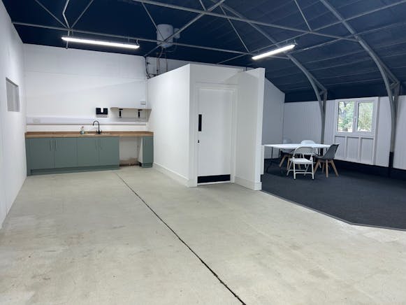 Stokes Farm, Wokingham, Offices To Let - 9.jpg