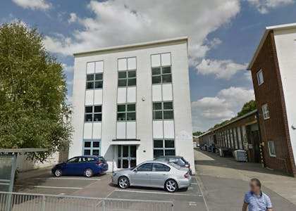58 Wilbury Way, Hitchin, Office / Serviced Office To Let - 1.png