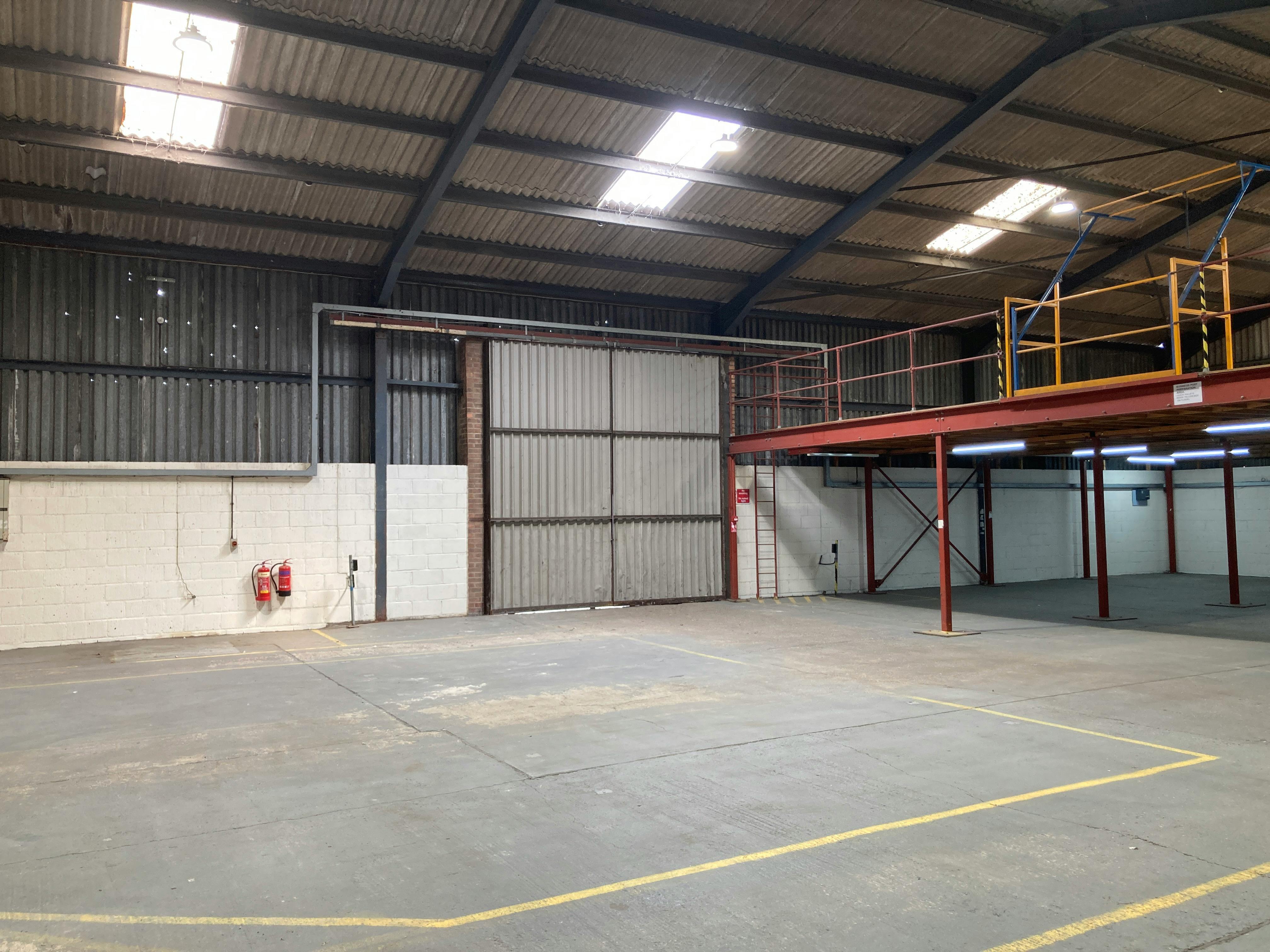 Unit 1, Laundry Loke