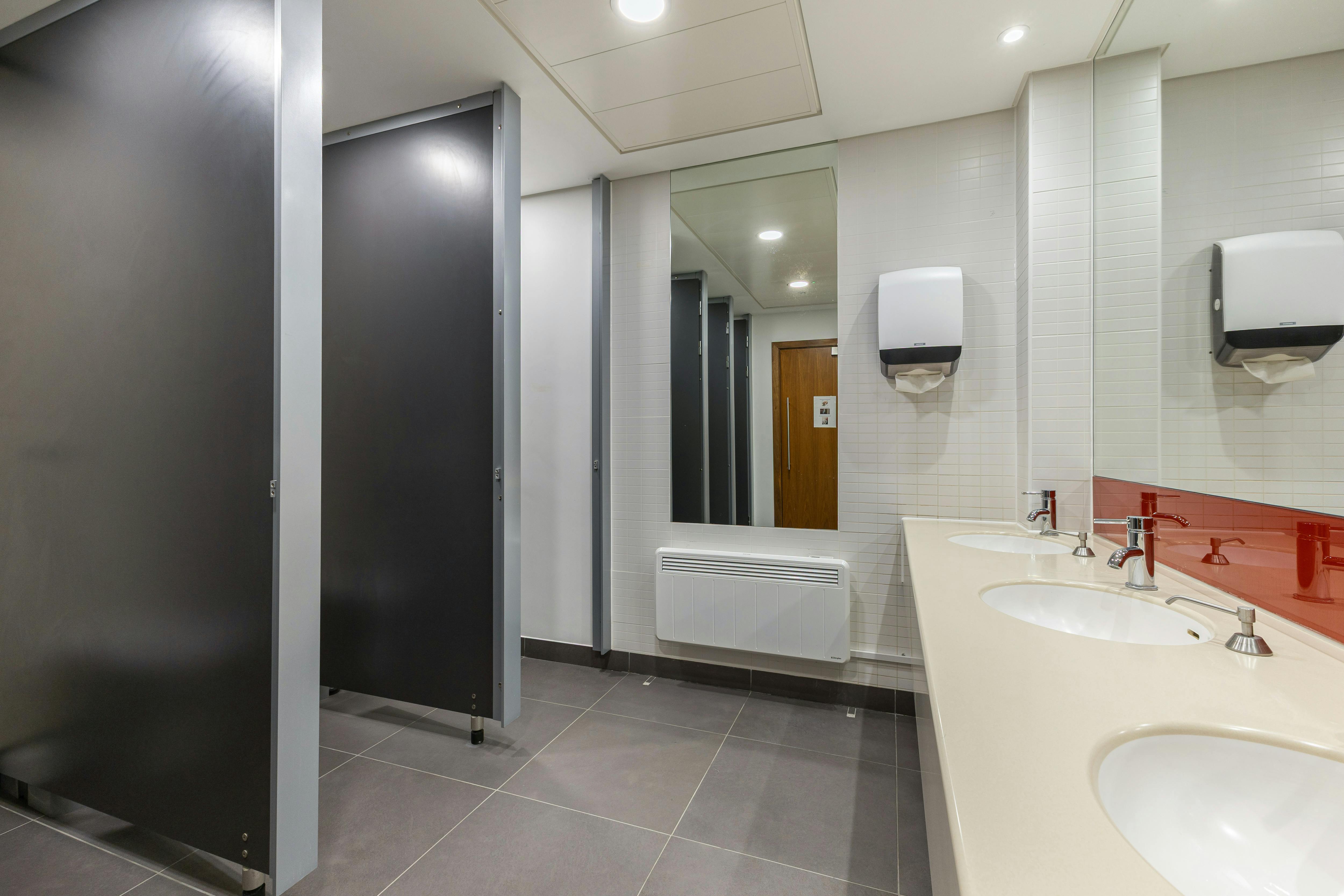 First Floor, Hampden Court, High Wycombe, Offices To Let - 101969_Hampden-Court-Kingsmead-Business-Park (15).jpg