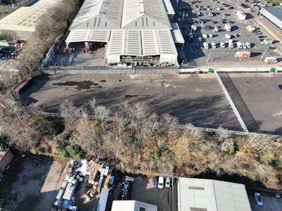 Dallow Road, Laporte Retail Park, Luton, Industrial/Logistics / Open Storage To Let - DJI_20251118102102_0047_V.JPG