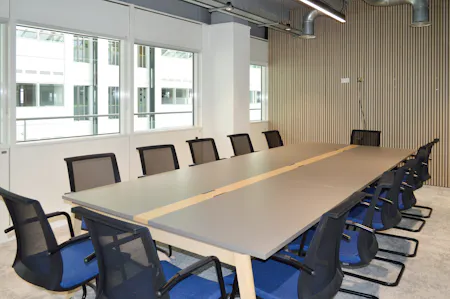 Exchange House - 4th Floor Fitted, Milton Keynes, Office To Let - DSC_0169.jpg